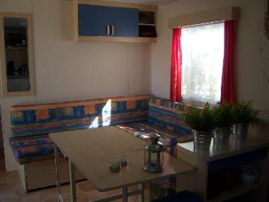 Caravane  �/en/au Roquebrune-sur-Argens (Var)ou appartement ou maison de vacances