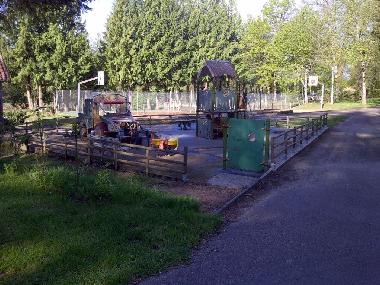 Caravane  �/en/au Champs-Romain (Dordogne)ou appartement ou maison de vacances