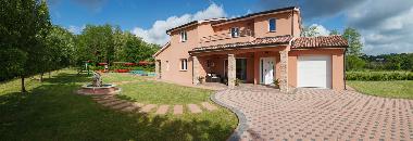 Maison de vacances /en/au Karojba (Istarska)ou appartement ou maison de vacances