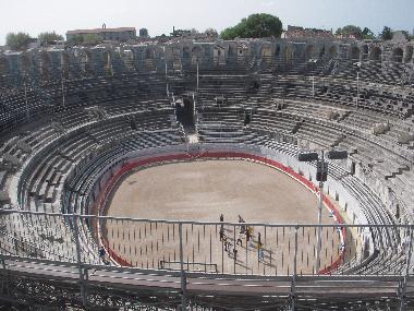 Maison de vacances /en/au Arles (Bouches-du-Rhne)ou appartement ou maison de vacances