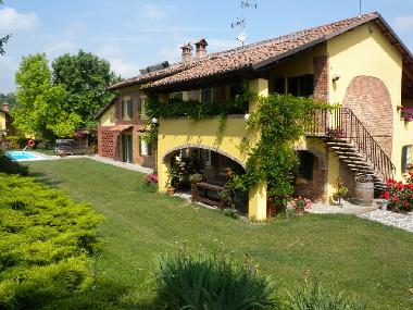 Appartement de vacances �/en/au MOASCA (Asti)ou appartement ou maison de vacances