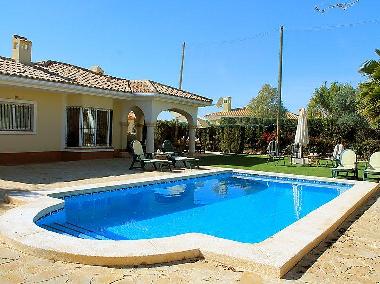 Maison de vacances /en/au Bonalba - Muchamiel - Alicante (Alicante / Alacant)ou appartement ou maison de vacances