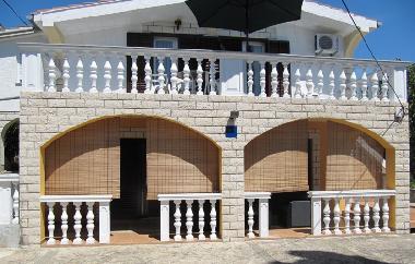 Appartement de vacances /en/au Pirovac (Sibensko-Kninska)ou appartement ou maison de vacances