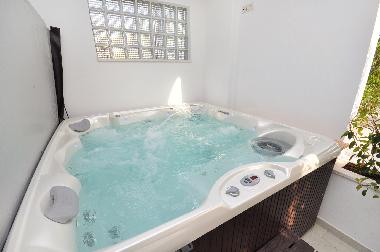 Maison de vacances /en/au Duce (Splitsko-Dalmatinska)ou appartement ou maison de vacances