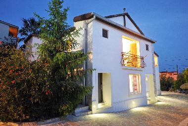 Maison de vacances /en/au Duce (Splitsko-Dalmatinska)ou appartement ou maison de vacances