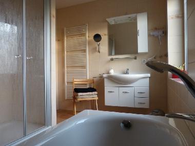 Maison de vacances /en/au Berlin (Hellersdorf)ou appartement ou maison de vacances