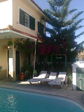 Villa �/en/au Fern�o Ferro (Pen�nsula de Set�bal)ou appartement ou maison de vacances