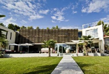 Chambre avec petit d�jeuner �/en/au Saint-Marc-Jaumegarde (Alpes-Maritimes)ou appartement ou maison de vacances