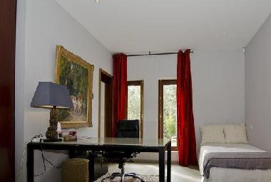 Chambre avec petit d�jeuner �/en/au Saint-Marc-Jaumegarde (Alpes-Maritimes)ou appartement ou maison de vacances