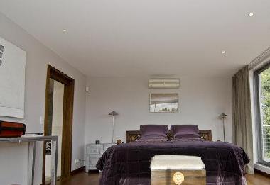 Chambre avec petit d�jeuner �/en/au Saint-Marc-Jaumegarde (Alpes-Maritimes)ou appartement ou maison de vacances