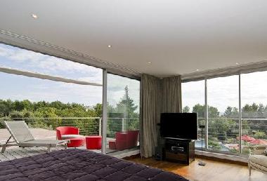 Chambre avec petit d�jeuner �/en/au Saint-Marc-Jaumegarde (Alpes-Maritimes)ou appartement ou maison de vacances