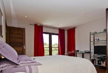Chambre avec petit d�jeuner �/en/au Saint-Marc-Jaumegarde (Alpes-Maritimes)ou appartement ou maison de vacances