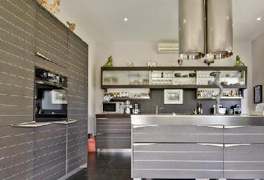 Chambre avec petit d�jeuner �/en/au Saint-Marc-Jaumegarde (Alpes-Maritimes)ou appartement ou maison de vacances