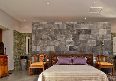 Chambre avec petit d�jeuner �/en/au Saint-Marc-Jaumegarde (Alpes-Maritimes)ou appartement ou maison de vacances