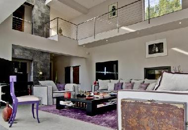 Chambre avec petit d�jeuner �/en/au Saint-Marc-Jaumegarde (Alpes-Maritimes)ou appartement ou maison de vacances