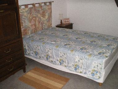 Literie de 120 -draps  fournis