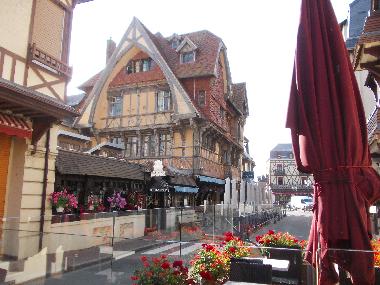 un des restaurants d tretat