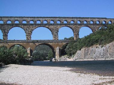 Villa �/en/au Beziers (H�rault)ou appartement ou maison de vacances