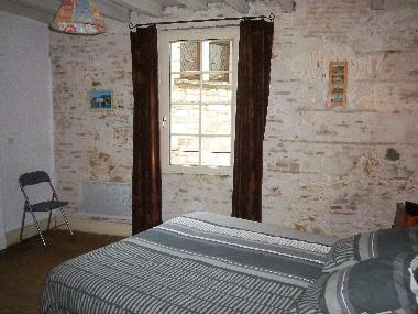 chambre avec un lit en 160X200 �quip� d