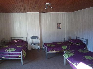 chambre avec 3 lits de 90X190