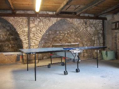 garage avec table de ping pong