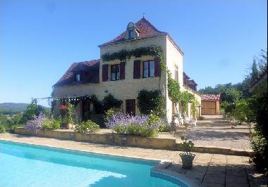 Maison de vacances �/en/au St Cirq Madelon (Lot)ou appartement ou maison de vacances