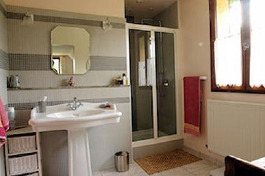 Maison de vacances �/en/au St Cirq Madelon (Lot)ou appartement ou maison de vacances