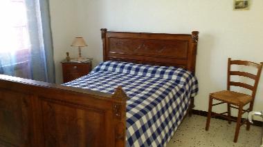 Villa /en/au CLARENSAC (Gard)ou appartement ou maison de vacances