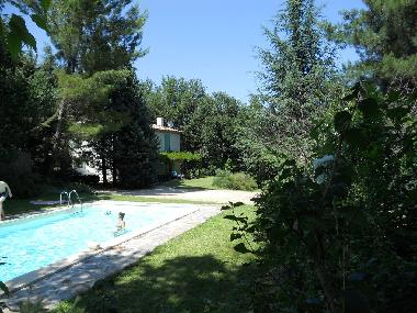 Villa �/en/au ANSOUIS (Vaucluse)ou appartement ou maison de vacances
