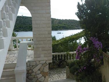 Maison de vacances /en/au Kaprije island /ideal for Families-Groups (Sibensko-Kninska)ou appartement ou maison de vacances