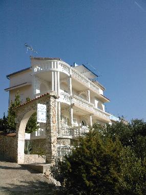 Maison de vacances /en/au Kaprije island /ideal for Families-Groups (Sibensko-Kninska)ou appartement ou maison de vacances