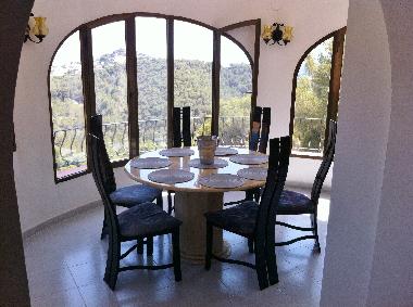 Salle  manger avec vue panoramique jusqu