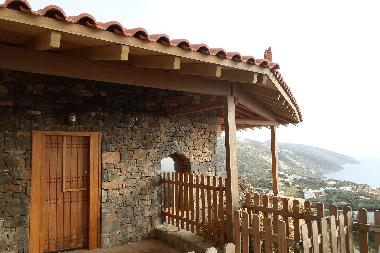 Villa /en/au AG.NIKOLAOS (Lasithi)ou appartement ou maison de vacances