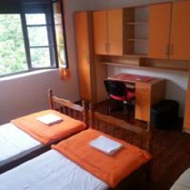 Maison de vacances �/en/au kotor (Mont�n�gro)ou appartement ou maison de vacances