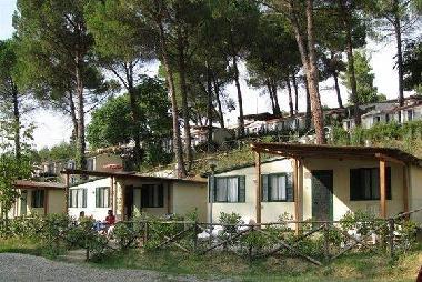 Caravane  /en/au Montopoli (Livorno)ou appartement ou maison de vacances