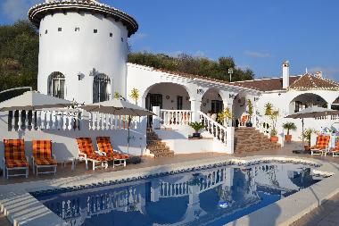 Villa /en/au Periana (Mlaga)ou appartement ou maison de vacances