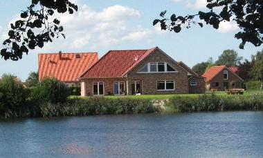 Maison de vacances /en/au Nenndorf (Nordsee-Festland / Ostfriesland)ou appartement ou maison de vacances