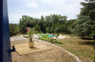 Villa �/en/au PUYVERT (Vaucluse)ou appartement ou maison de vacances