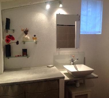 Maison de vacances �/en/au Caseneuve (Vaucluse)ou appartement ou maison de vacances