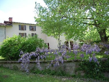 Maison de vacances �/en/au Durban sur Arize (Ari�ge)ou appartement ou maison de vacances