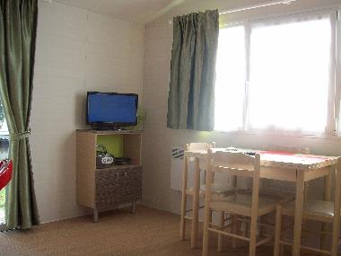 Caravane  /en/au lunel (Hrault)ou appartement ou maison de vacances