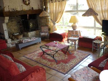 Maison de vacances �/en/au Haut de Bosdarros (Pyr�n�es-Atlantiques)ou appartement ou maison de vacances