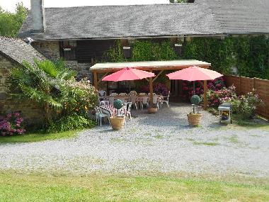 Maison de vacances �/en/au Haut de Bosdarros (Pyr�n�es-Atlantiques)ou appartement ou maison de vacances