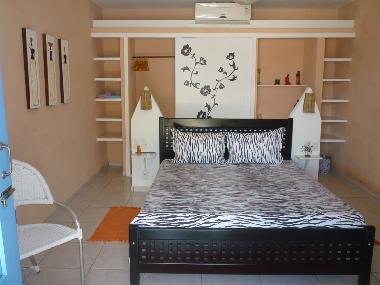 Chambre 6 avec SDB/WC - rez de chauss�e