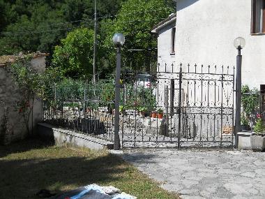 Maison de vacances �/en/au Borgo S.Antonio (Visso9 (Macerata)ou appartement ou maison de vacances