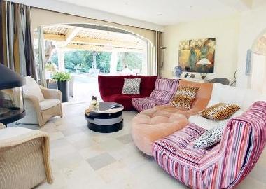 Appartement de vacances �/en/au Antibes (Var)ou appartement ou maison de vacances