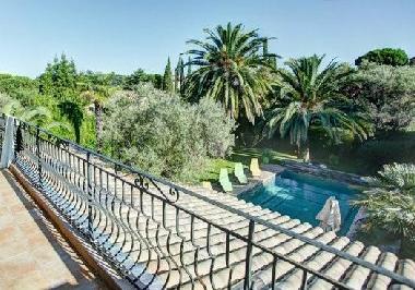 Appartement de vacances �/en/au Antibes (Var)ou appartement ou maison de vacances