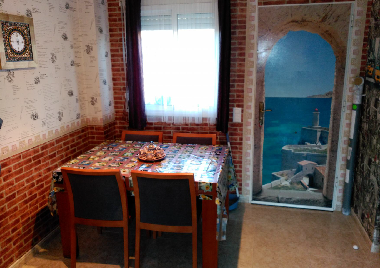 Chalet �/en/au La Pobla Montorn�s (Tarragona)ou appartement ou maison de vacances