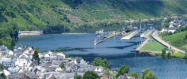 Maison de vacances /en/au Bruttig-Fankel (Mosel - Saar)ou appartement ou maison de vacances