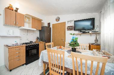 Appartement de vacances /en/au Grebastica (Sibensko-Kninska)ou appartement ou maison de vacances